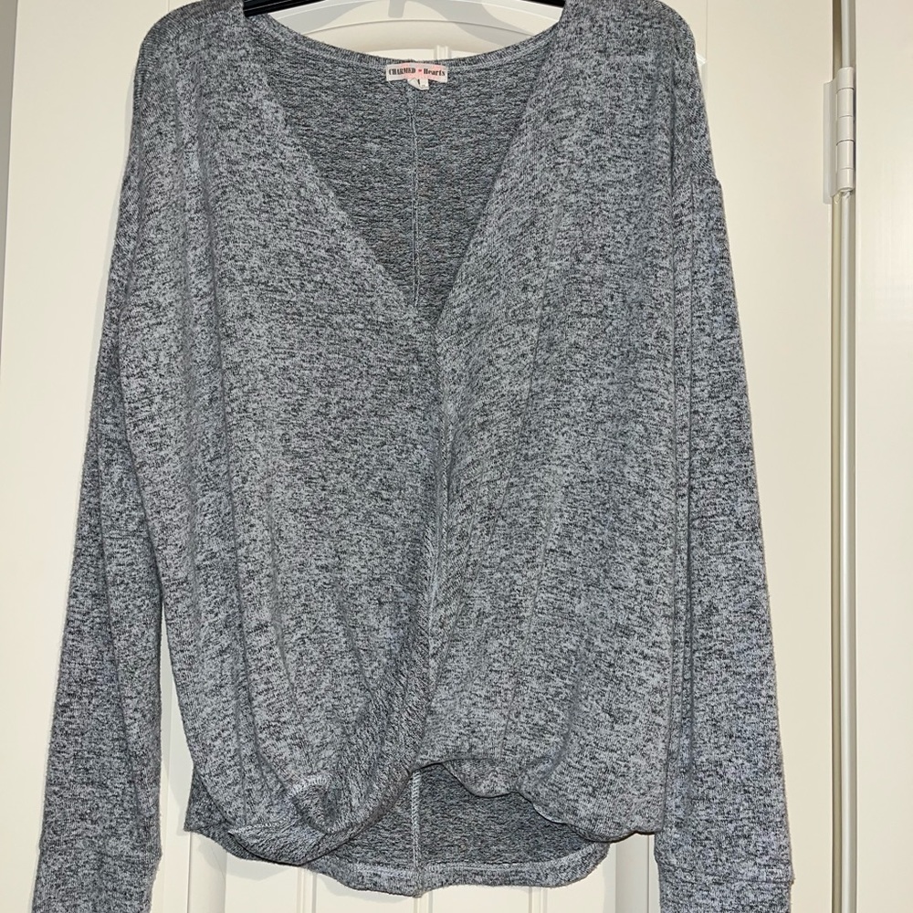 V- NECK BLOUSE